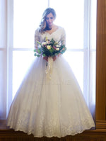 2023 Ball Gown Short Sleeves Lace Sweetheart Sweep/Brush Train Wedding Dresses